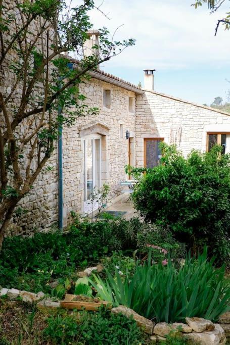 La Bergerie A Cratoule, Domaine Les Musarts Issirac Exterior photo