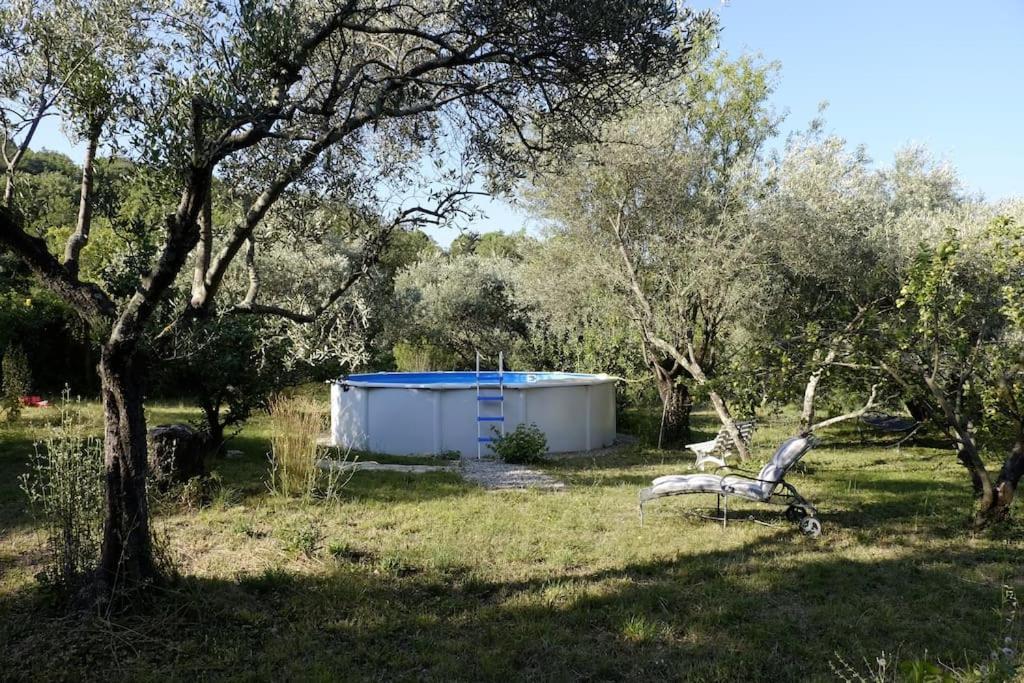 La Bergerie A Cratoule, Domaine Les Musarts Issirac Exterior photo